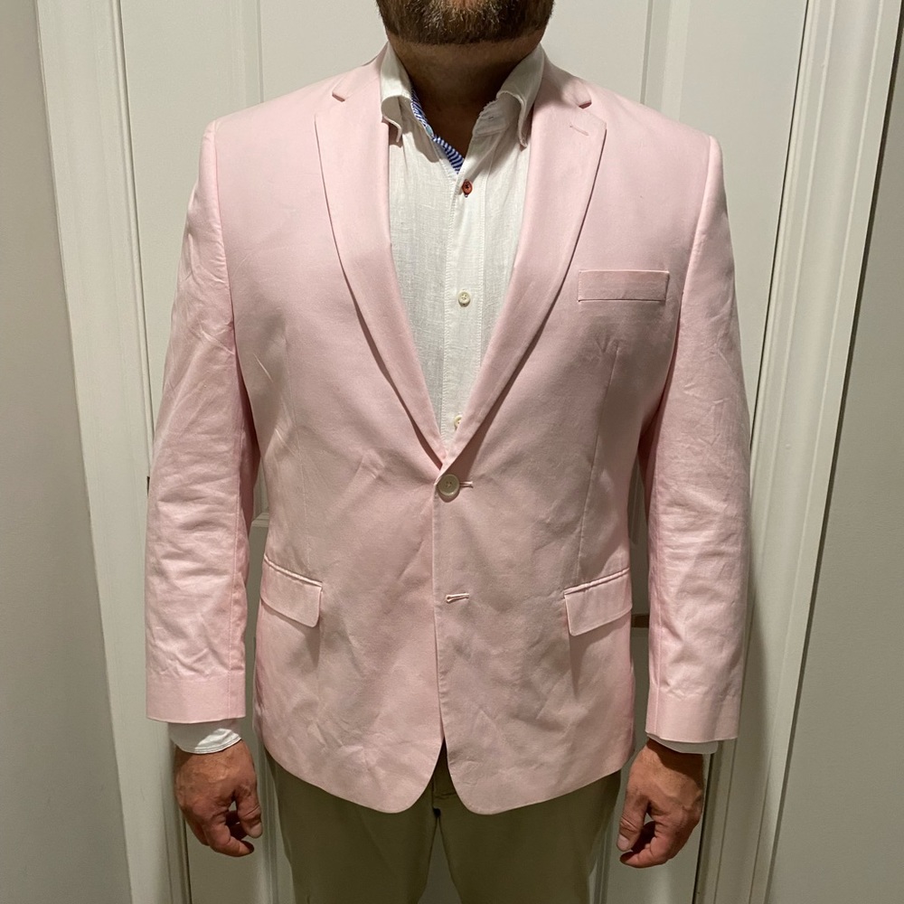 Chaps Men’s pink sport coat, 46R